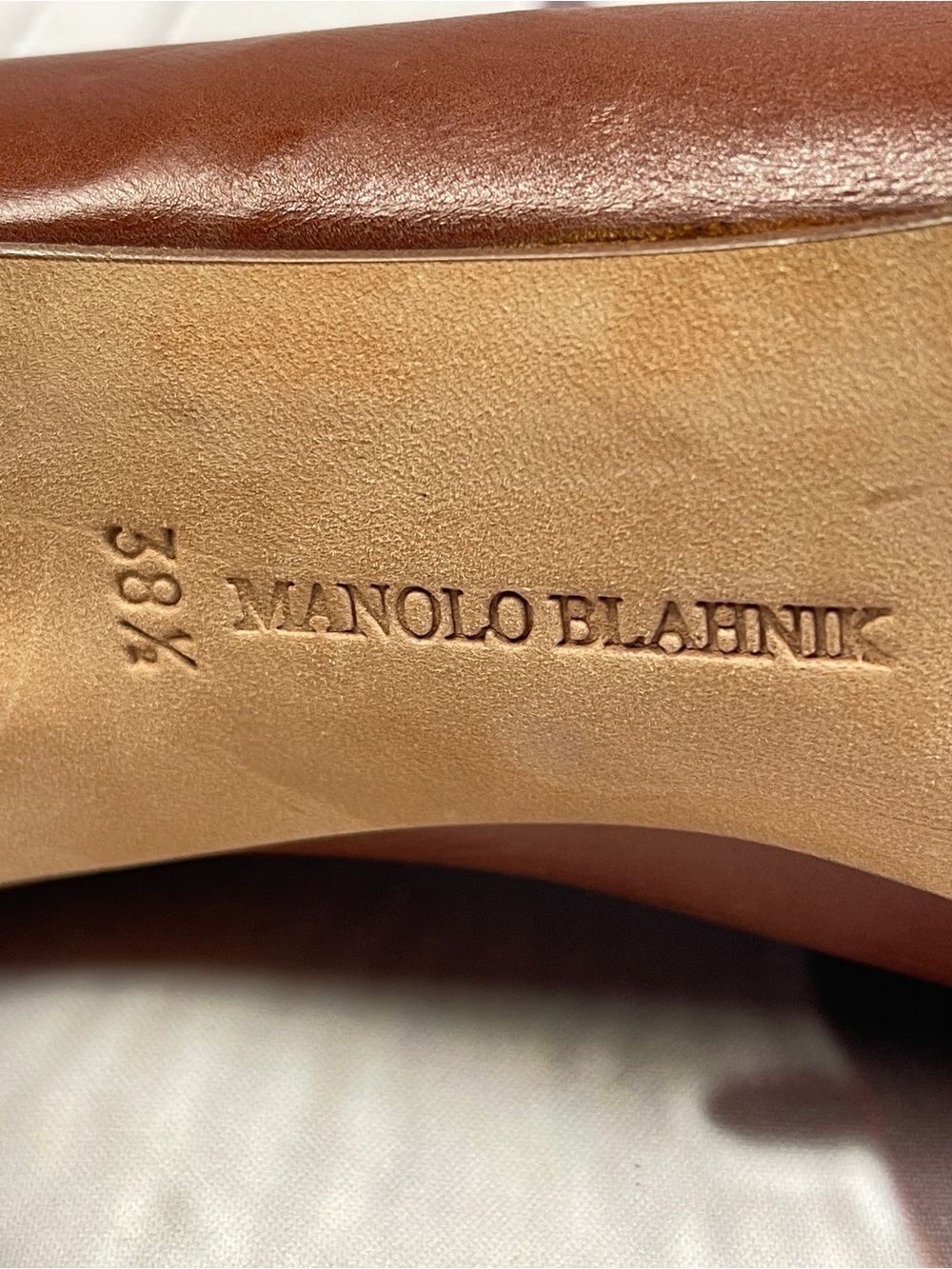 MANOLO BLAHNIK authentic brown leather pointed-toe stiletto ankle boots, sz 38.5 - Picture 2 of 12
